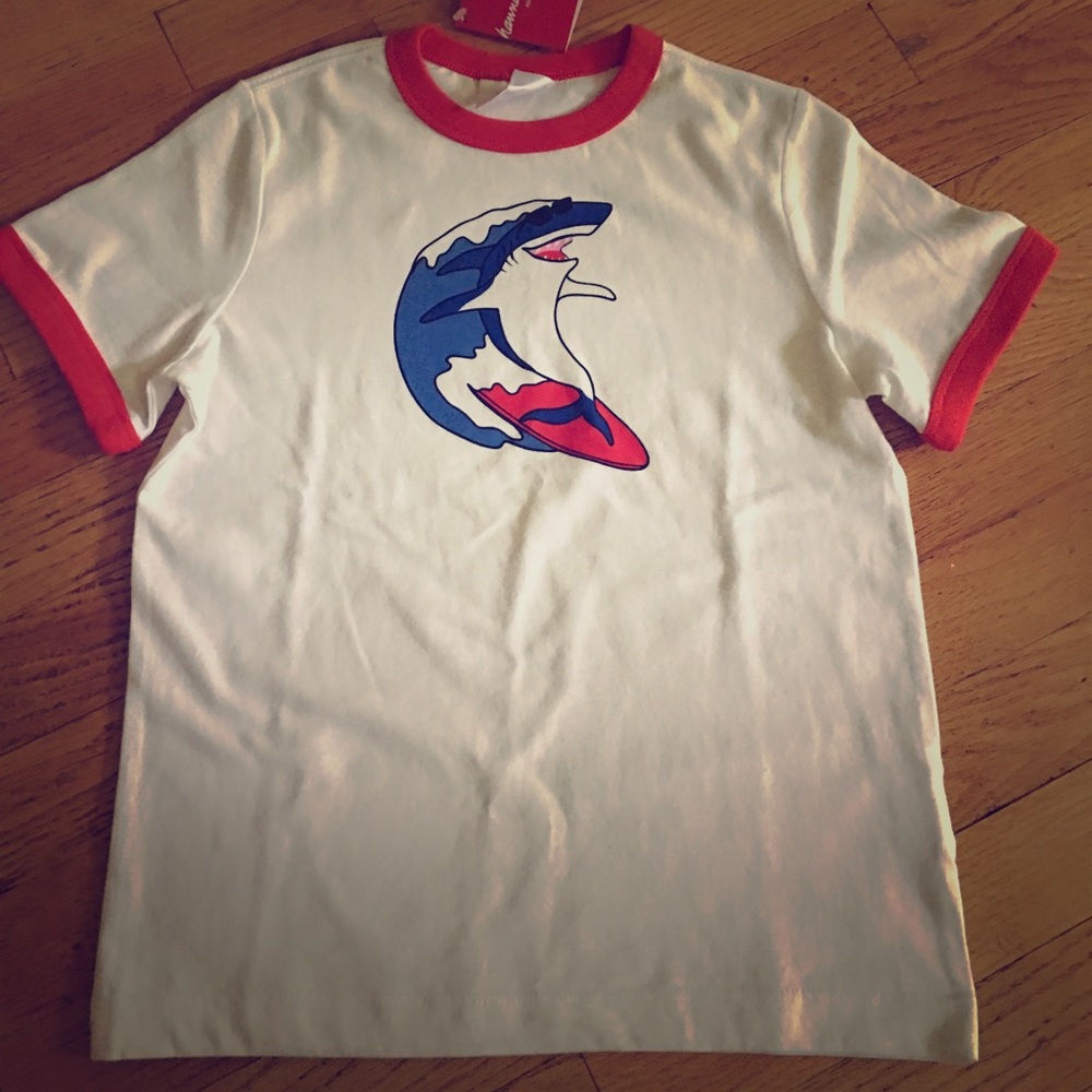 Hanna Andersson shark surfer tee 120 6y NWT